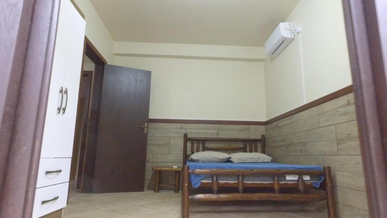 피녜이라 Residencial Do Cadinho 아파트 외부 사진